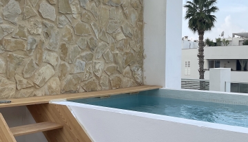 Resa estates Geraldine Ibiza te koop for sale penthouse jesus pool stairs pool.jpeg